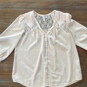 Frenchi Light Blush/Peach colored top size Large